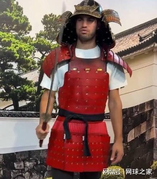 参加东京网, 尔维亚球王, 而非政治或